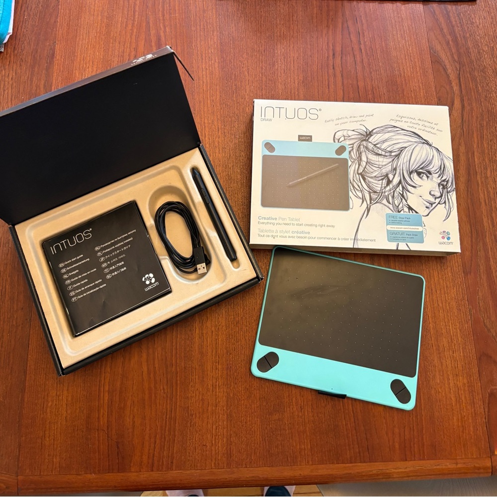 Intuos Creative Pen Tablet - Mint Blue
